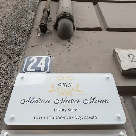 בית הארחה Maison Museo Mann נאפולי